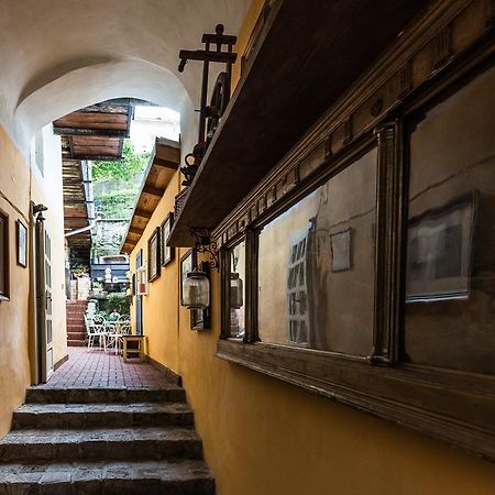 Апартаменты Strieborny Dvor Банска-Штьявница Экстерьер фото